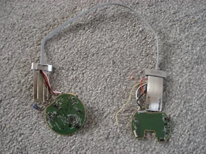 Beats Studio 2 kabelgebundene Kopfhörer Teil - Strom Hauptplatine Scharnier Kabel Ladeanschluss - Bild 1 von 11