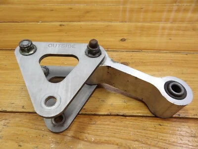 04-05 Triumph Daytona 600 y 650 SUSPENSIÓN TRASERA NUDILLO AMORTIGUADOR ESLABÓN T2101366 Foto 1 de 3