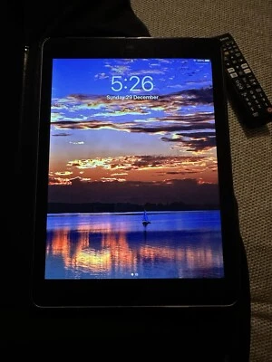  iPad Air 2 128GB  - Image 1 of 4