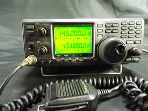 Icom IC-910 UHF VHF ALL MODE AM FM FMN SSB CW SATELLITE Confirmed Operation - Picture 1 of 4