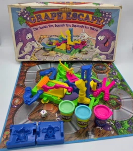 Vintage 1992 Grape Escape Board Game COMPLETE (No Instructions) Parker Bros - Picture 1 of 13