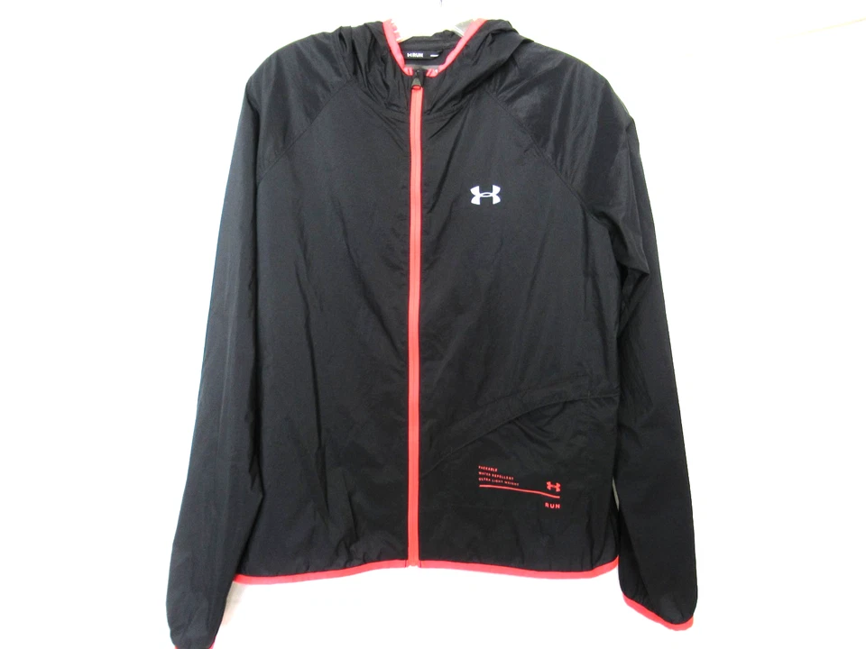 Chaqueta cortavientos Under Armour Heat Gear para mujer grande negra empacable para correr Foto 1 de 4