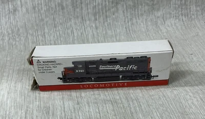 Vintage Southern Pacific Model Train Locomotive 9725 Gray with Original Box - Image 1 of 4
