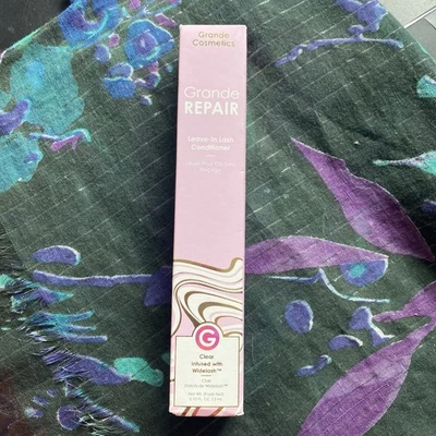 Grande Cosmetics GrandeREPAIR Leave-In Lash Conditioner 🍑 - Image 1 of 2