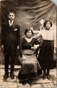 RITRATTO DI FAMIGLIA cartolina rppc - Foto 1 di 2