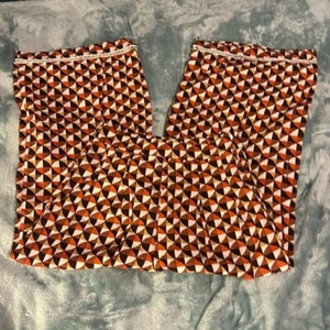 Forever 21 Capri pants Size small Geometric Pattern. - Picture 1 of 7