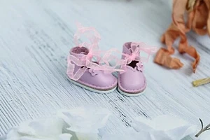 Blythe Schuhe aus Echtleder der Farbe Rosa mit Blumen - Bild 1 von 8