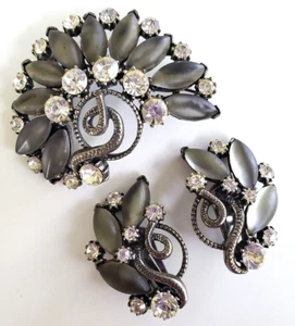 Florenza mattiert Satin grau Navette klar Strass Pin Ohrringe silberfarben Set - Bild 1 von 10