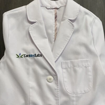 Ellody Lab Coat 4P with CanMedLabs Logo 3 Front Pockets and Side Vents - Image 1 of 4
