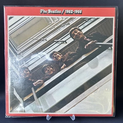 Beatles 1962 - 1966 Red 1973 Vinyl Apple SKBO 3403 Press NM Lyrics Inner Sleeves - Image 1 of 4