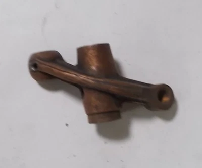 NOS Honda CA100 CA102 C110 C105T Exhaust Valve Rocker Arm 14441-001-040  (HO/B2) - Image 1 of 4