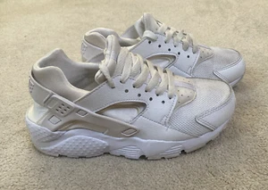 Nike Huarache Size 3.5 Kids Junior White - Picture 1 of 6