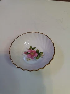 Royal Adderley “Prairie Rose” open bowl - Picture 1 of 2