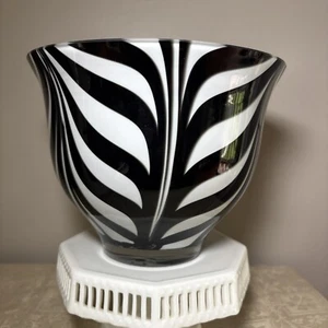 Mikasa Serengeti Glass Bowl 8" Black & White Hand-Blown Zebra Swirl Art Deco - Picture 1 of 6