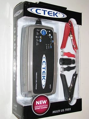BENTLEY OEM 12 volt Smart Battery Charger Float Maintenance Minder & Conditioner - Image 1 of 4
