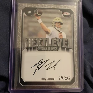 2025 Sage -Next Level Signatures Auto - Silver 25/25- Riley Leonard (Notre Dame) - Picture 1 of 6