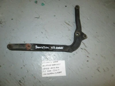 Soporte silenciador OEM VT1100C2 SHADOW SABRE 18455-MCK-A00 Foto 1 de 4