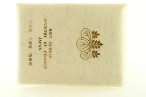 Japan 1976 Mint Coin Set of 6 Coins Ministry of Finance Folder UNC - Bild 1 von 4