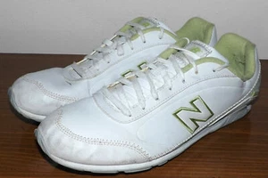 NEW BALANCE SIZE 9.5M WHITE WOMEN'S COMFORTABLE ATHLETIC SHOES EURO 43 SHOE SALE - Picture 1 of 10