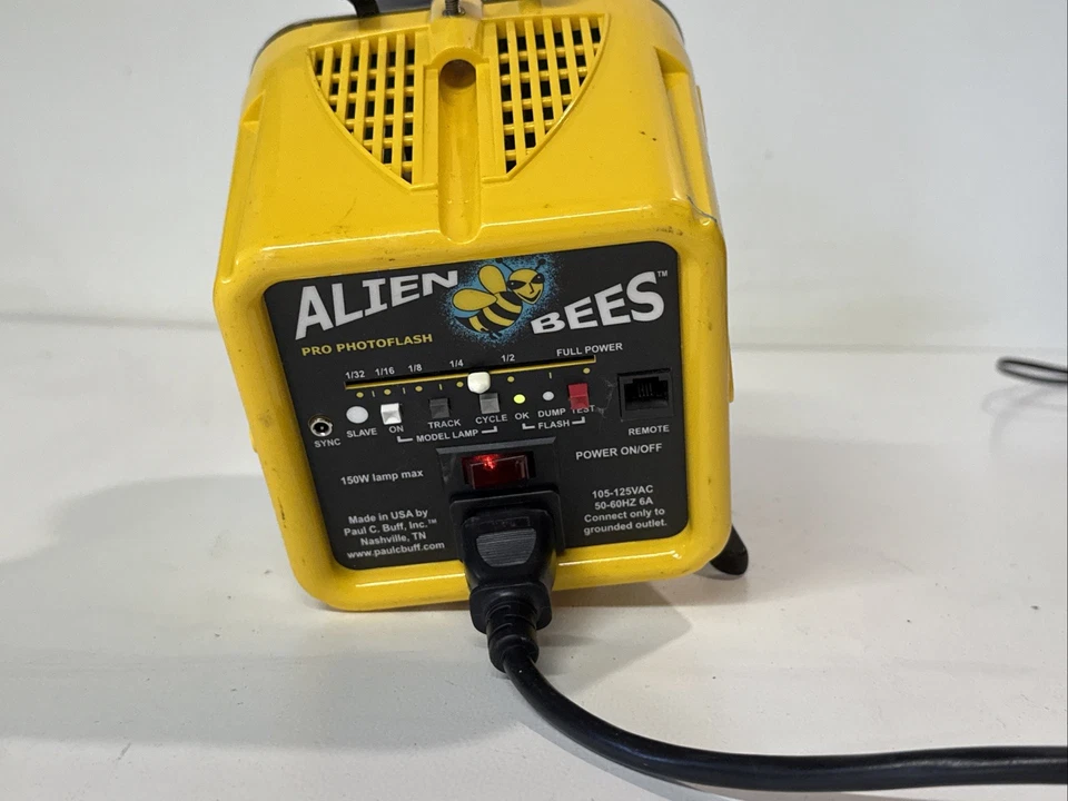 Flash fotográfico Alienbees Pro B800 330 WS  Foto 1 de 4