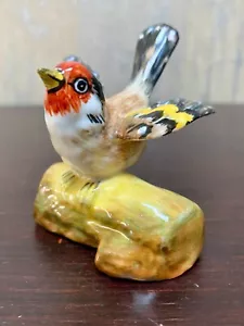 Crown Staffordshire Bird Figurine Designed by J.T.Jones England - Picture 1 of 6