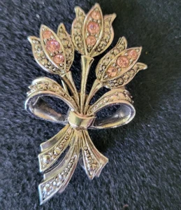 Avon Tulip Brooch Pink Rhinestone Marcasite Bouquet Flower Silvertone VTG Pin - Picture 1 of 7