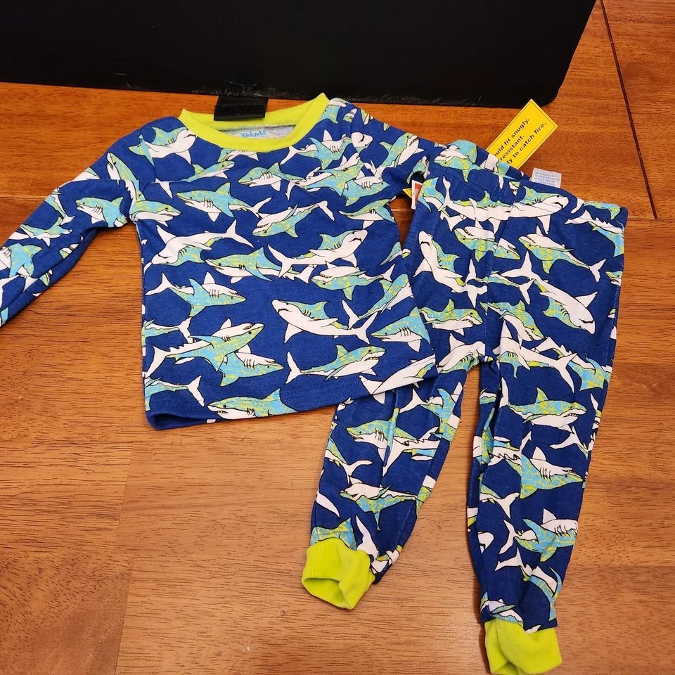 Kidgets boys 12M 2 piece pajamas pajama set sharks - Image 1 of 1