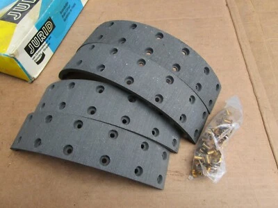 Mercedes Hanomag Henschel Matador F25 F30 F35 L206 L207 Bremsbacken Bremsbeläge - Bild 1 von 4