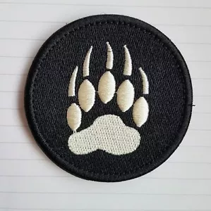 WOLF TRACKER PFOTE USA ARMEE MILITÄR TAKTISCHES ABZEICHEN ACU DUNKLER HAKEN & SCHLEIFENAUFNÄHER SCHWARZ - Bild 1 von 4