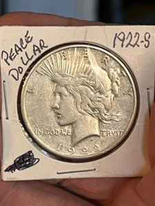 1922-S Peace silver Dollar - Picture 1 of 3