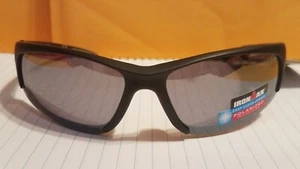 Foster Grant "Strong" Men's Polarized Sunglasses (New With Defects) - Foto 1 di 4