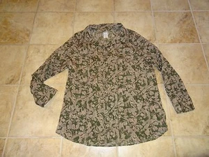 MUJER TALLA 2X BLUSA FLORAL VERDE Y TOPO POR SOLO MI TALLA **MUY BONITA** - Imagen 1 de 3