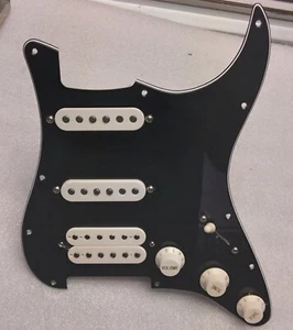 Mojotone '58 Quiet Coil HSS Pre-wired Strat Pickguard - Black/White - Picture 1 of 7