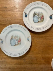 Wedgwood 2 Essteller Peter Rabbit Warne/Beatrix Potter England 10 Zoll Posten - Bild 1 von 6