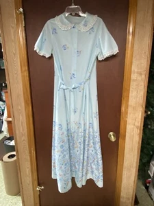 Vintage Hauskleid Blumen Knopfleiste Kurzarm Taschen Gürtel siehe Maße - Bild 1 von 6