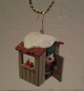 Ornamento Hallmark Keepsake 1988 solo para miembros "NUESTRA CASA CLUB" - NUEVO EN CAJA - Imagen 1 de 6