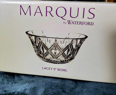 Cuenco para servir Marquis by Waterford Crystal Lacey Design 9" de diámetro Foto 1 de 4