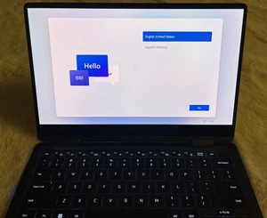 Samsung Galaxy Book2 360 13,3" FHD AMOLED Touch Laptop i7-1255U 16GB 512GB SSD - Bild 1 von 12