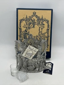 Candelabro de Navidad con panel de vidrio de peltre de gaviota • Etain Zinn - Imagen 1 de 21