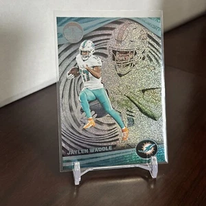 2023 Panini Illusions Stardust Parallel Jaylen Waddle #68 - Miami Dolphins - Picture 1 of 2
