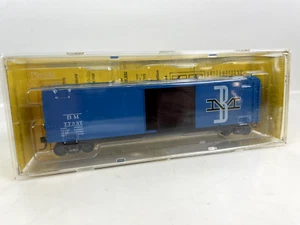 Kadee HO Boston & Maine 50’ PS-1 Boxcar, #6006, Road #77337 - Picture 1 of 2