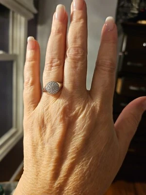 Anillo Pandora LovePods pavé de diamantes y oro blanco de 18 quilates Foto 1 de 3