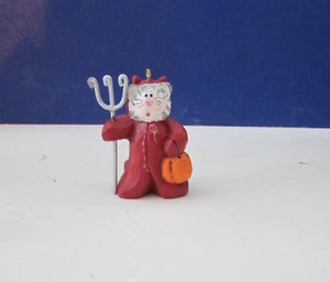 Eddie Walker Halloween Striped Cat with Diablo, Devil Red costume &  Fork - Picture 1 of 4
