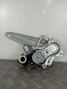 MOTOR VENTANA PUERTA TOYOTA AURIS E18 12-18 (TRASERO IZQUIERDO) 6984002430 - Imagen 1 de 8