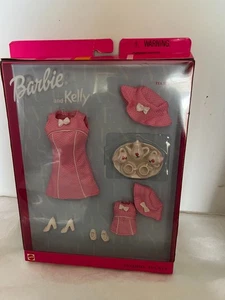 De colección 1999 Barbie & Kelly Fashion Avenue Trajes Rosa Estilos a Juego NUEVO - Imagen 1 de 2