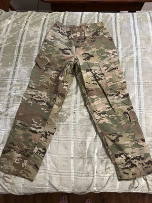 US Military ACU OCP Pants Mens Large Regular Camo Multicam Trousers USGI - Image 1 of 4