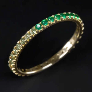ANILLO DE ETERNIDAD DE 2 COLORES DE ORO VERDE ZAFIRO ORO 14K BANDA APILABLE OMBRE GRADIENTE - Imagen 1 de 4
