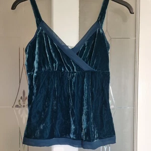 Ladies Green Crushed Velvet Evening Top Size 10 - Picture 1 of 5