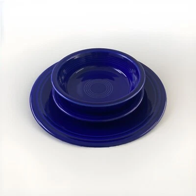 Fiesta Juego Clásico de 3 Piezas - Vajilla, Plato y Cuenco Azul Crepúsculo, Hecho en EE. UU. Foto 1 de 4
