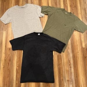 Lot Of 3 Ariat Dickies & Port & Company Shirts Mens Shirts Size Medium & Large - Picture 1 of 4